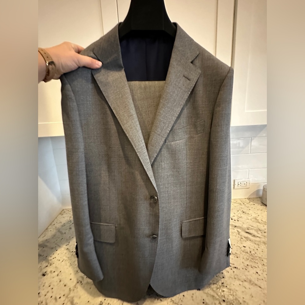 Men’s Gray Suit- Suit Supply